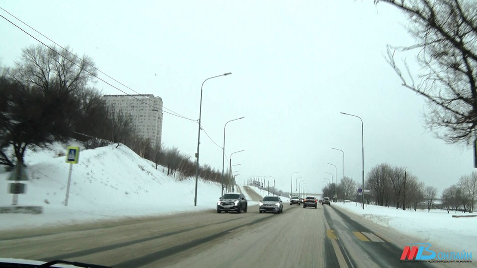 Въезд в Волгоград с федеральной трассы Р-228 затруднен из-за снега